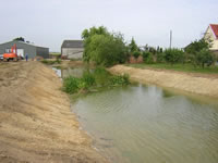 De-silting Moats